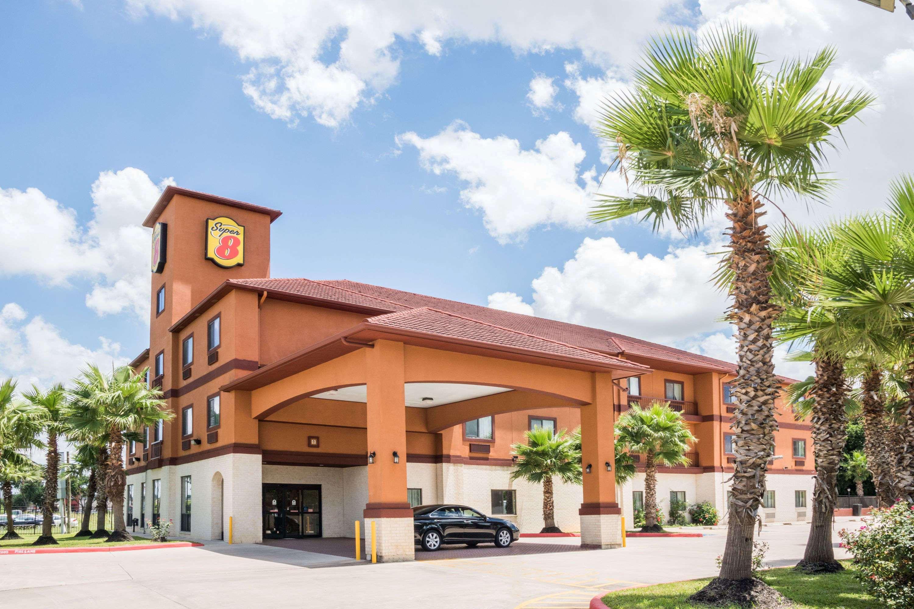 Super 8 By Wyndham Brookshire Tx Hotel Kültér fotó
