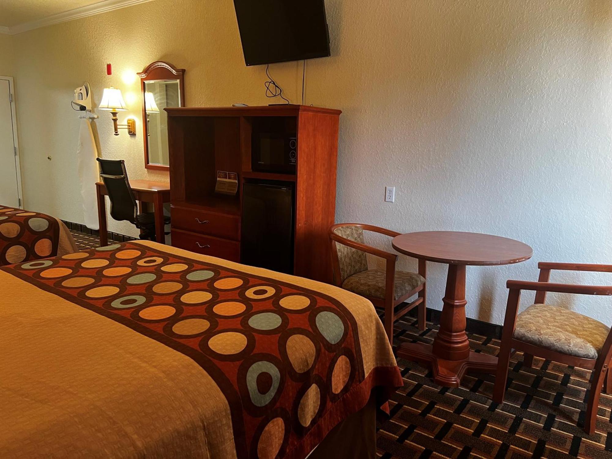 Super 8 By Wyndham Brookshire Tx Hotel Kültér fotó